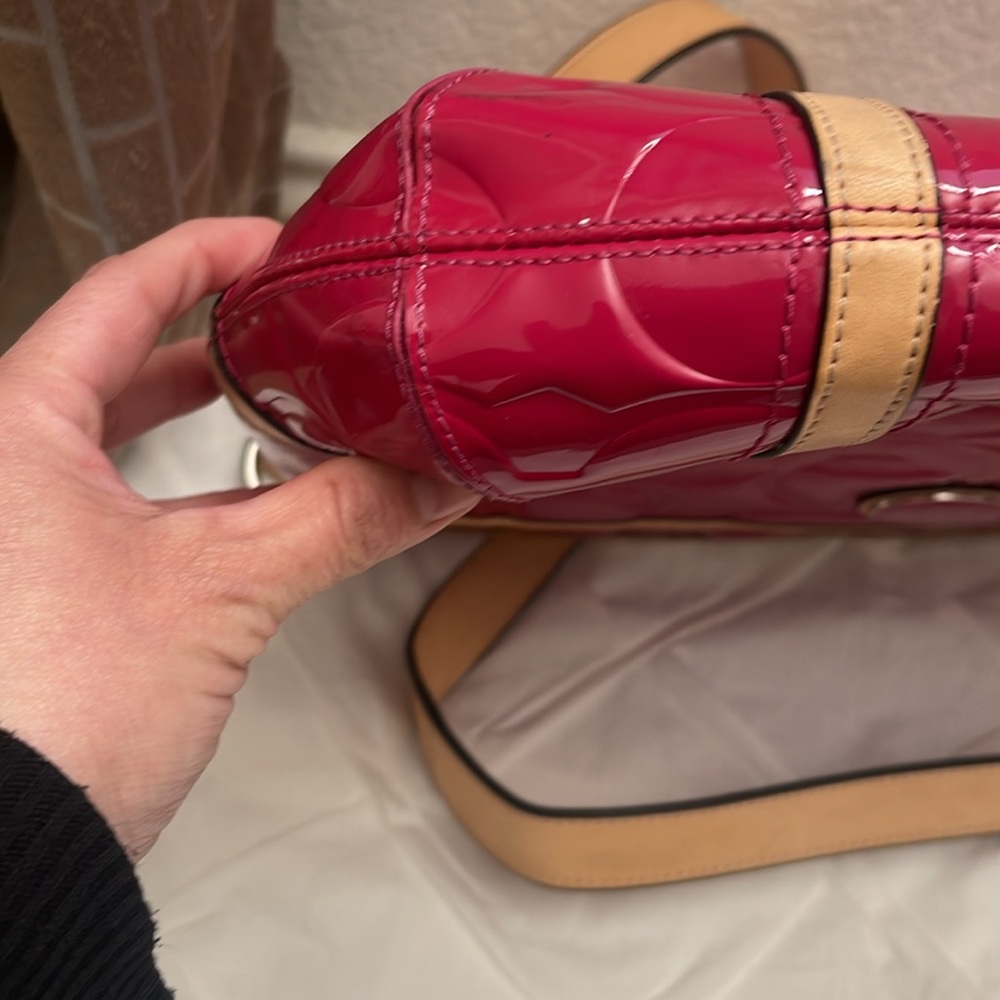 Coach - Picture 4 of 8